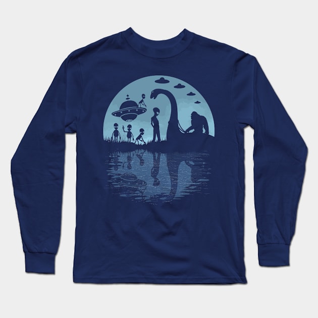 Bigfoot Loch Ness Monster And Aliens Long Sleeve T-Shirt by Tesszero